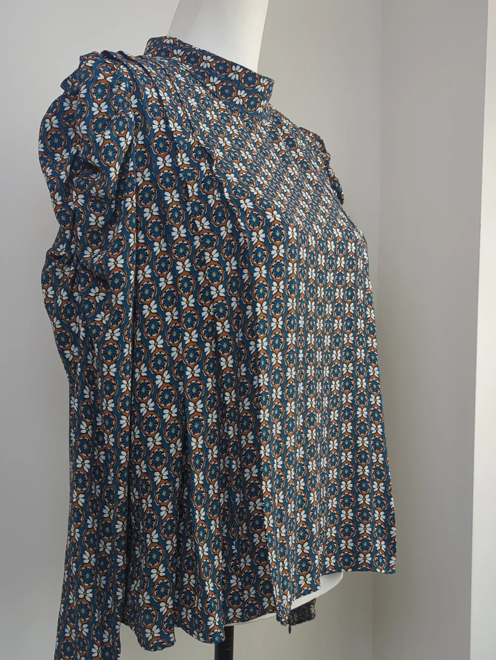 NWT Zara Boho Floral Medallion High Neck Long Puff Sleeve Blouse Teal LARGE